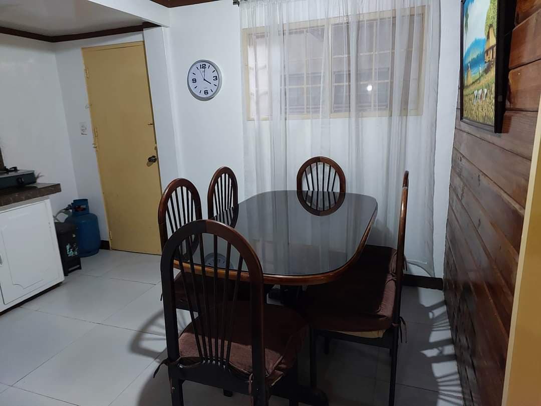 Elegant wooden dining table for 6