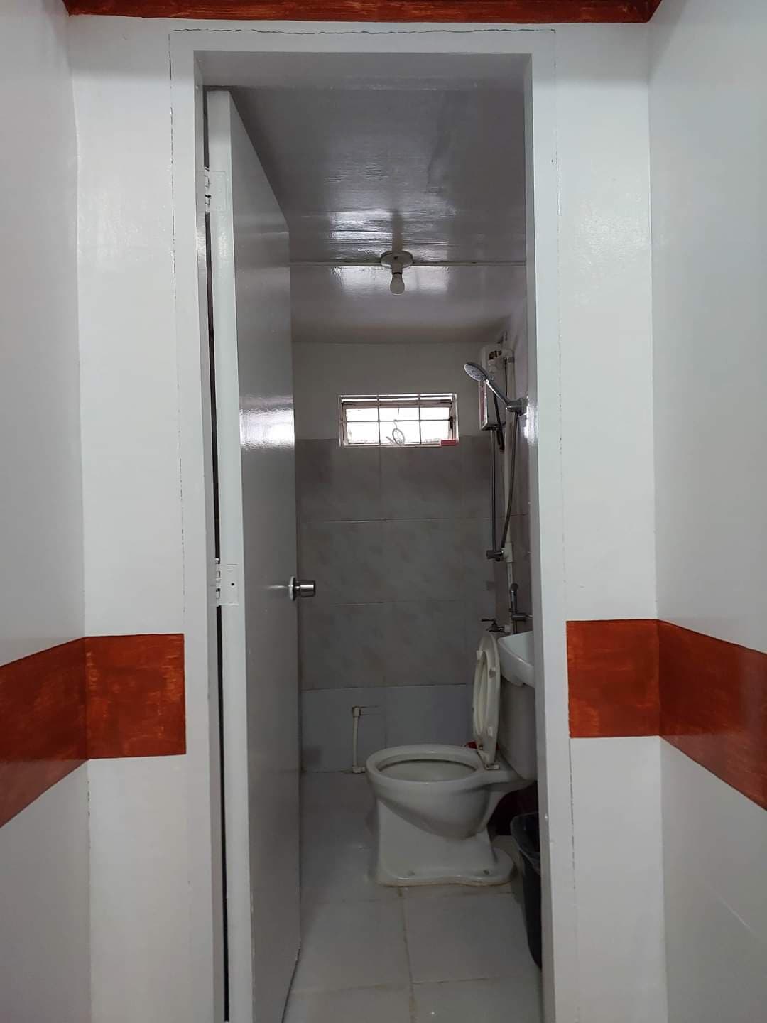 Clean shower & toilet — 2nd Floor